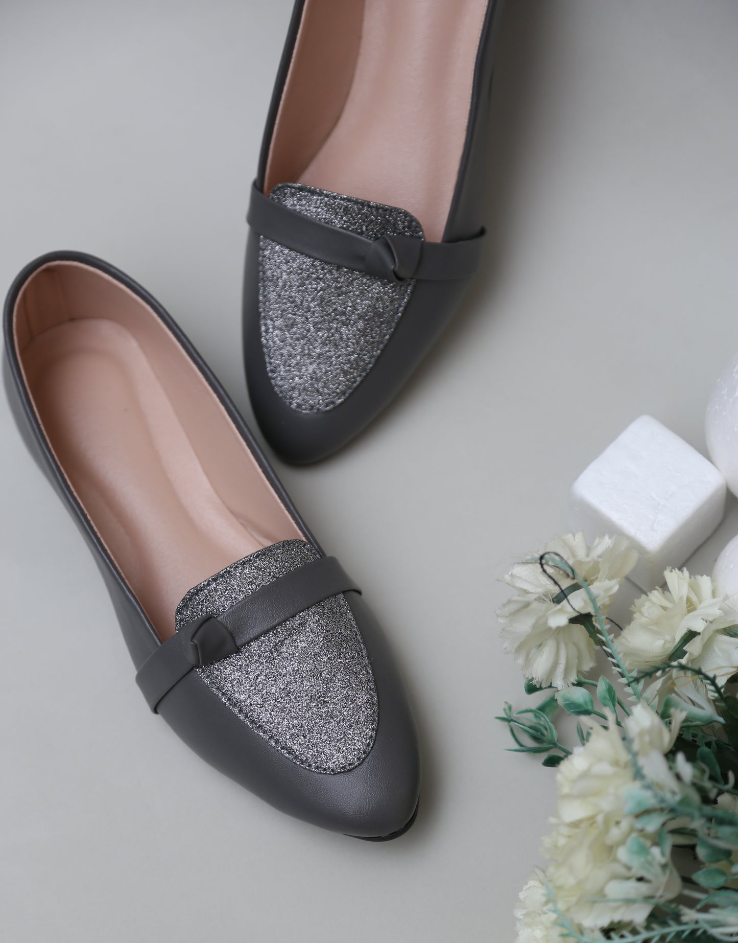 MaryJane Pumps (Grey)